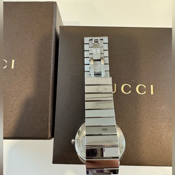 Gucci watch - Picture 3 of 4